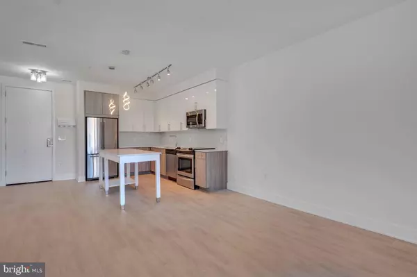 Oxon Hill, MD 20745,145 RIVERHAVEN DR #514