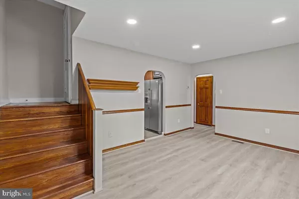 Sewell, NJ 08080,851 TRENTON AVE