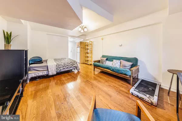 Washington, DC 20016,3315 WISCONSIN AVE NW #B1