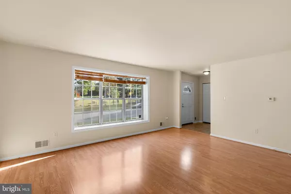 Gaithersburg, MD 20878,14865 DUFIEF DR