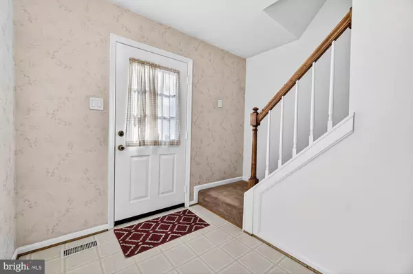 Olney, MD 20832,17209 SANDY KNOLL DR