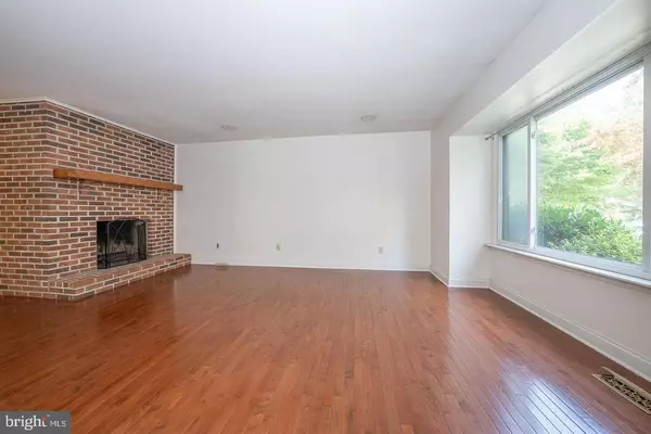 Chesterbrook, PA 19087,301 HANOVER CT