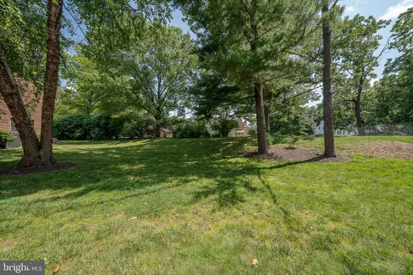 Chesterbrook, PA 19087,301 HANOVER CT