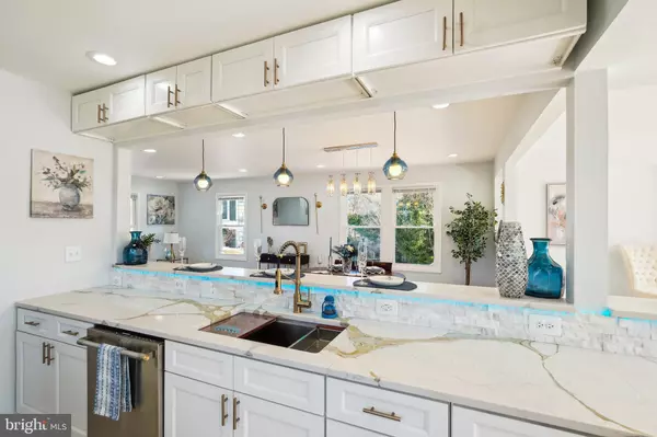 2528 ELVANS RD SE, Washington, DC 20020