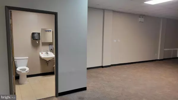 Philadelphia, PA 19104,4009 MARKET ST