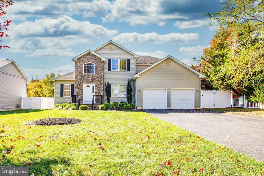 319 CYPRESS LN, Hamilton, NJ 08619