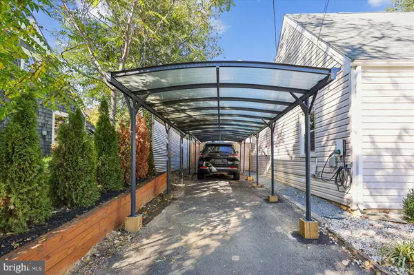 Alexandria, VA 22303,2512 JAMAICA DR