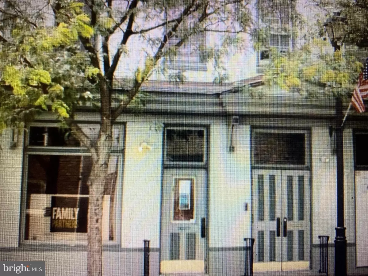 Burlington, NJ 08016,406 HIGH ST #2