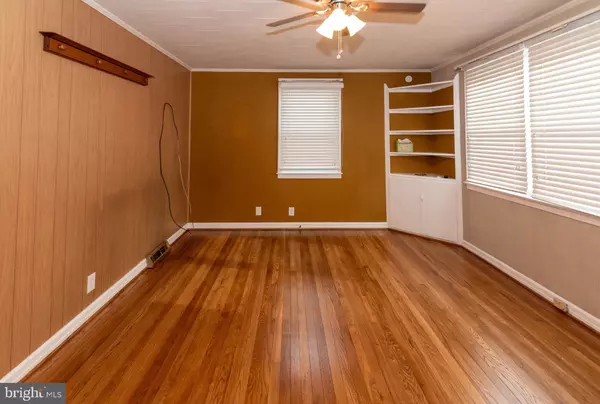 Baltimore, MD 21222,3413 YARDLEY DR