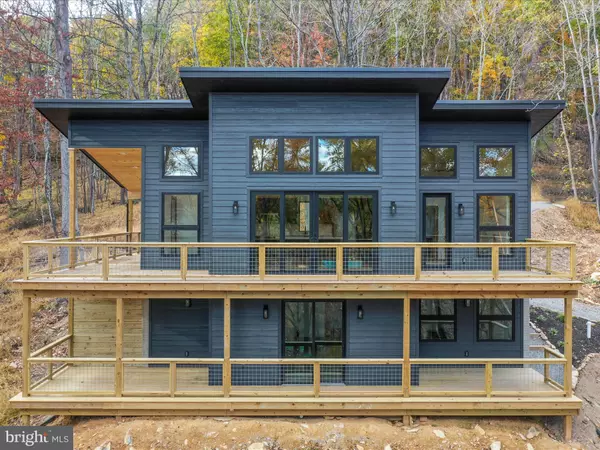 933 TIMBERLINE DRIVE, Lost City, WV 26810