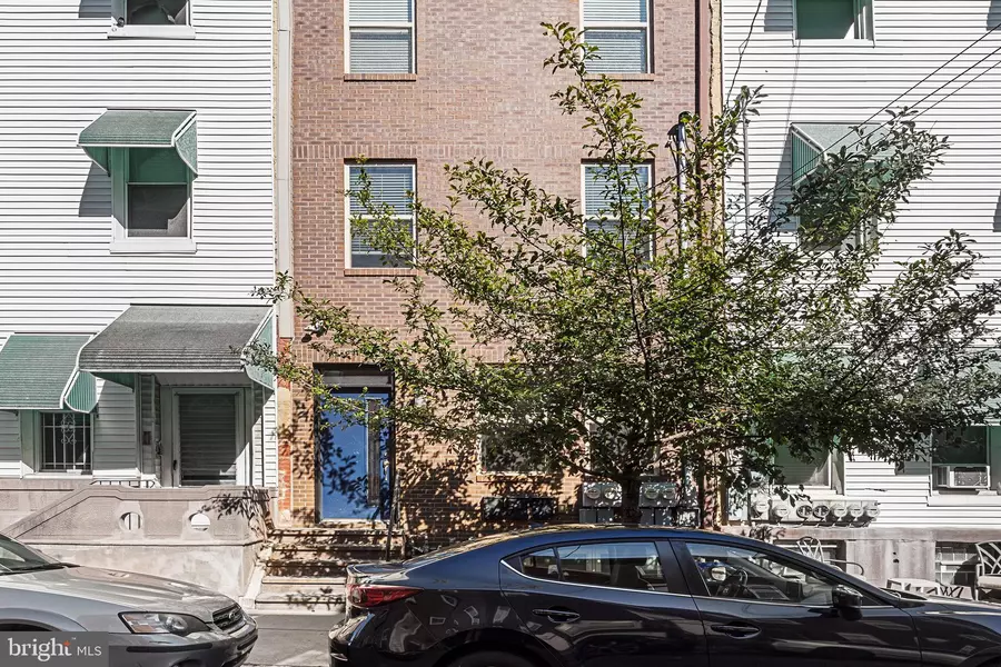 1607-00 BROWN ST #1, Philadelphia, PA 19130