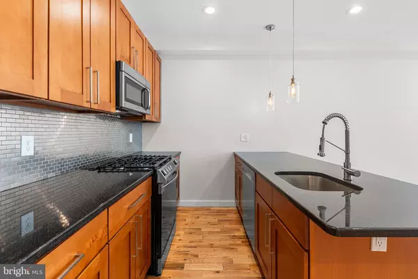 Philadelphia, PA 19130,1607 BROWN ST #1