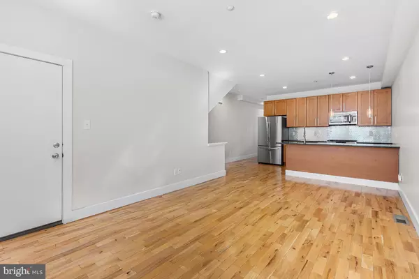 Philadelphia, PA 19130,1607 BROWN ST #1