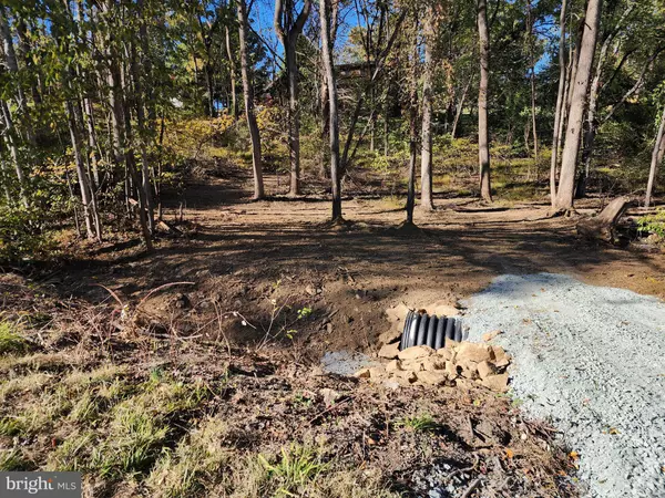 Fairfield, PA 17320,28 MEADOW LARK TRL