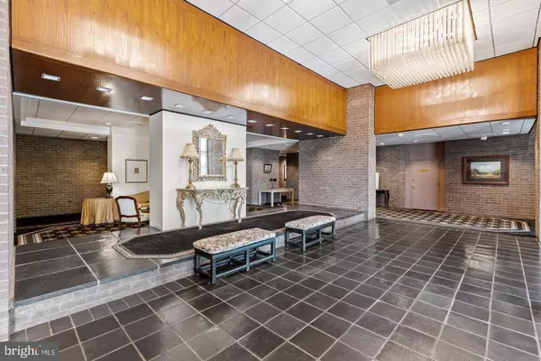 Mclean, VA 22102,1800 OLD MEADOW RD #1204