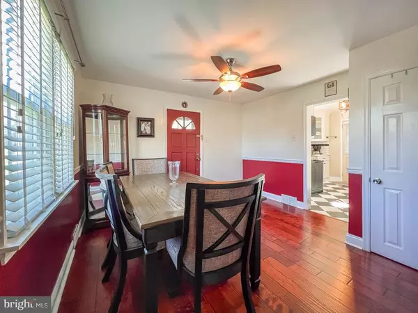 Feasterville Trevose, PA 19053,517 SOMERS AVE