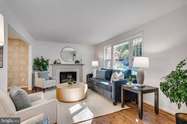 Fairfax, VA 22032,9896 BECKET CT