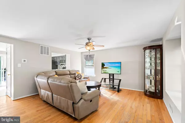 Elkridge, MD 21075,6078 ROCK GLEN DR