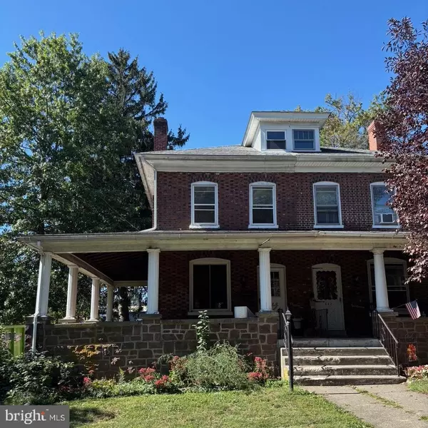 440 N PENN ST, Spring City, PA 19475