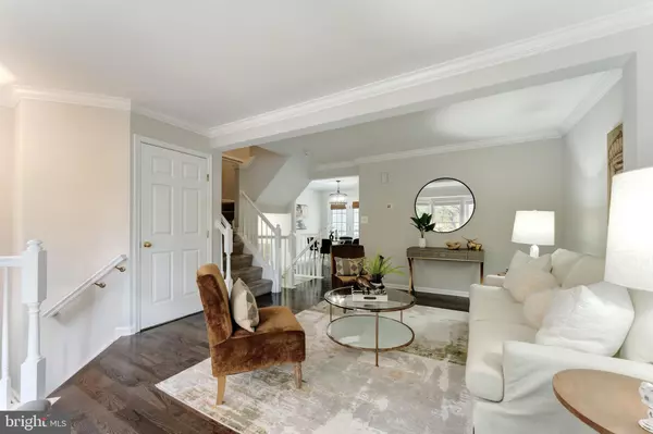 Sterling, VA 20166,23032 POTOMAC HILL SQ