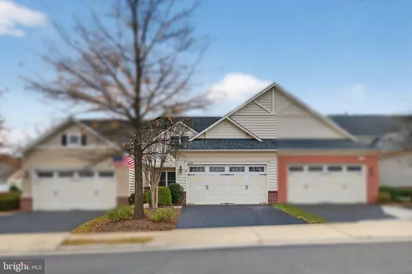 44385 MALTESE FALCON SQ, Ashburn, VA 20147