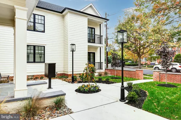 Haddonfield, NJ 08033,20 E REDMAN AVE #UNIT B