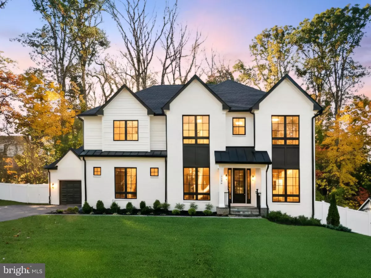 Bethesda, MD 20817,7806 CARTERET RD