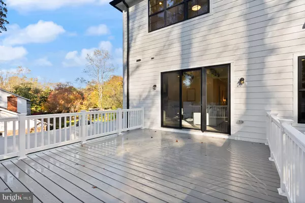 Bethesda, MD 20817,7806 CARTERET RD