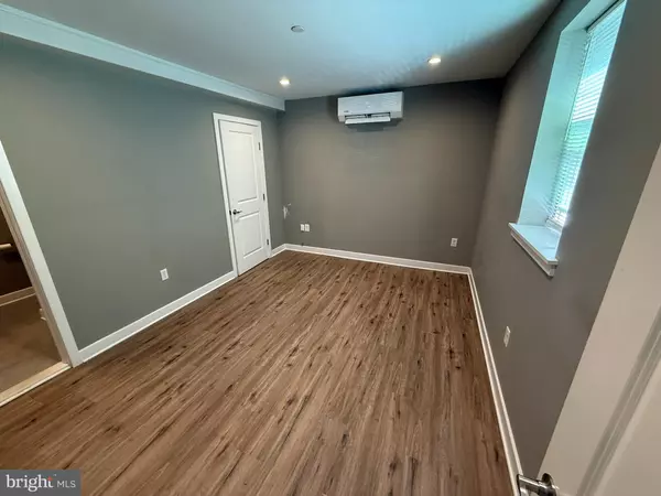 Philadelphia, PA 19145,1839 S 23RD ST #C