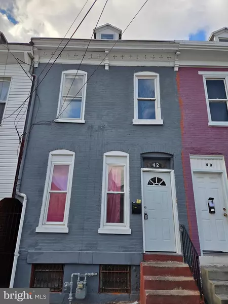 42 MAPLE ST, Reading, PA 19602