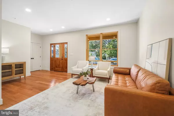 Silver Spring, MD 20912,110 GENEVA