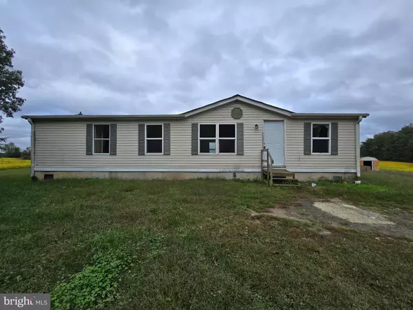 2378 ULLAINEE RD,  Caret,  VA 22436