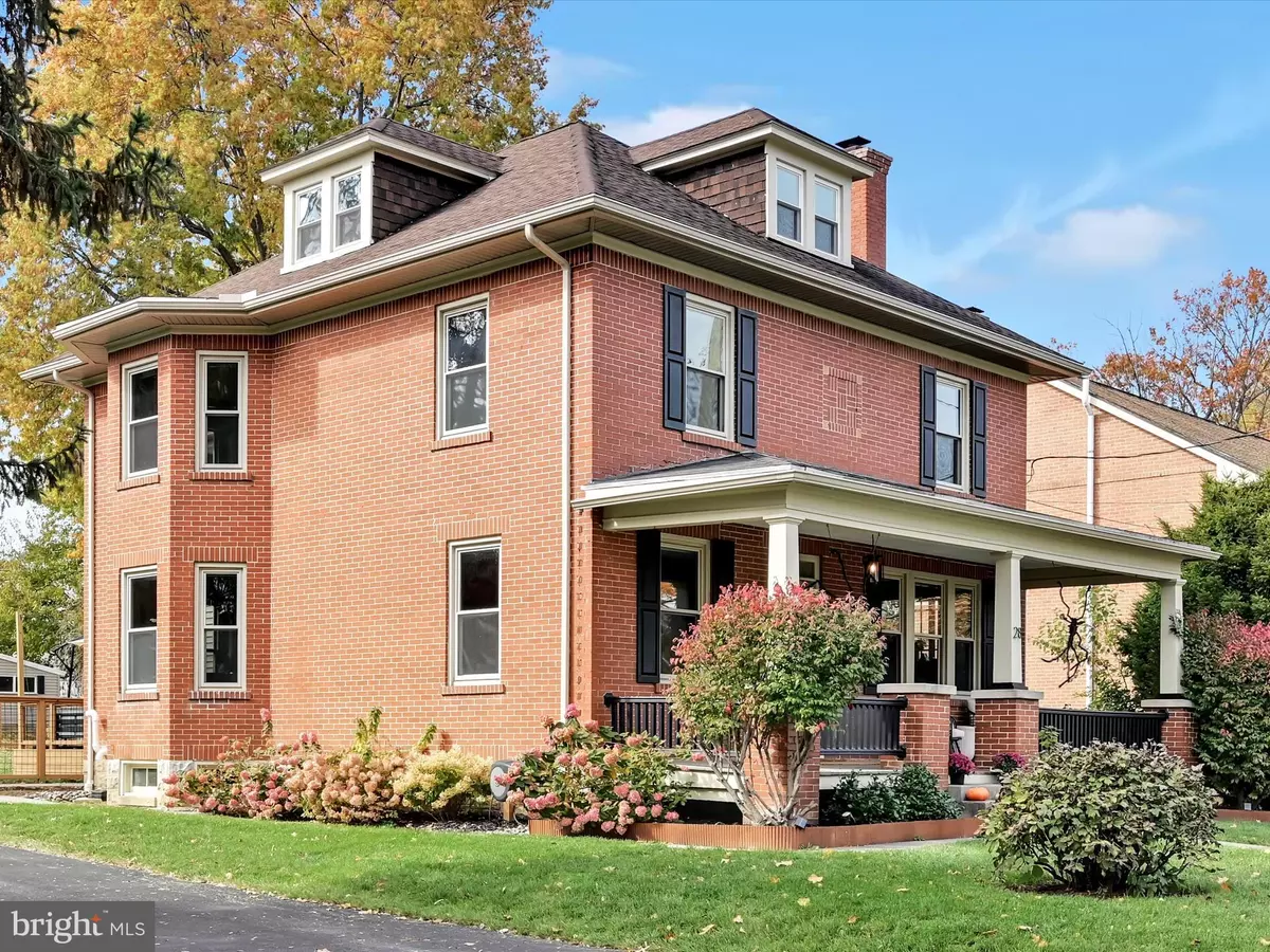 Lancaster, PA 17603,28 CHARLES RD