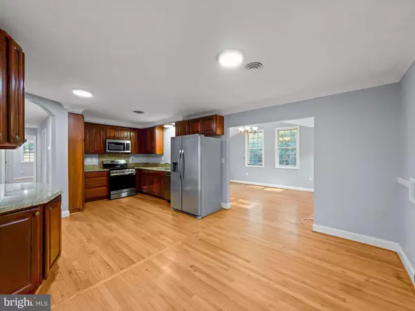 Columbia, MD 21046,6661 MOHAWK CT