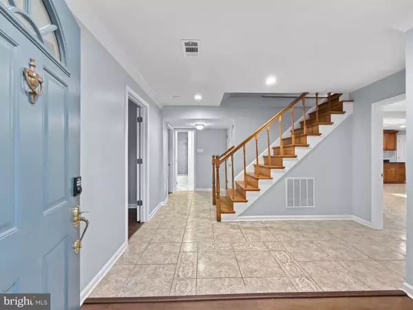 Columbia, MD 21046,6661 MOHAWK CT