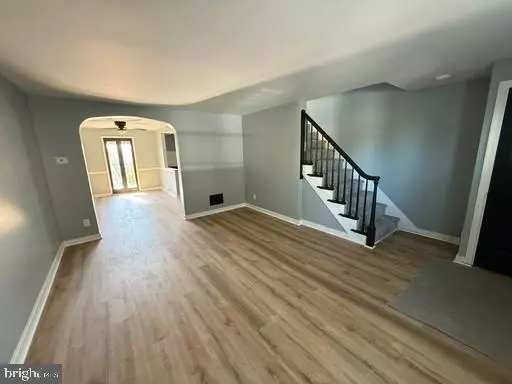 Harrisburg, PA 17104,2469 ADRIAN ST