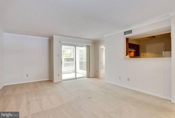 Mclean, VA 22102,1511 LINCOLN WAY #104