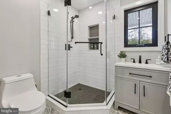 Brick, NJ 08723,235 ALAMEDA DR