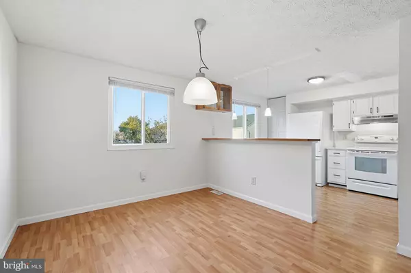 Fairfax, VA 22033,13225 CUSTOM HOUSE CT