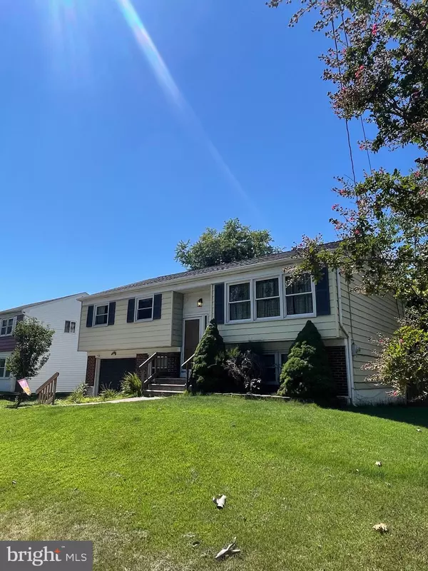 292 JUSTICE DR, Carneys Point, NJ 08069