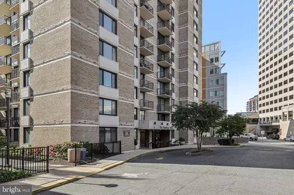 Rockville, MD 20850,4 MONROE ST #4-509