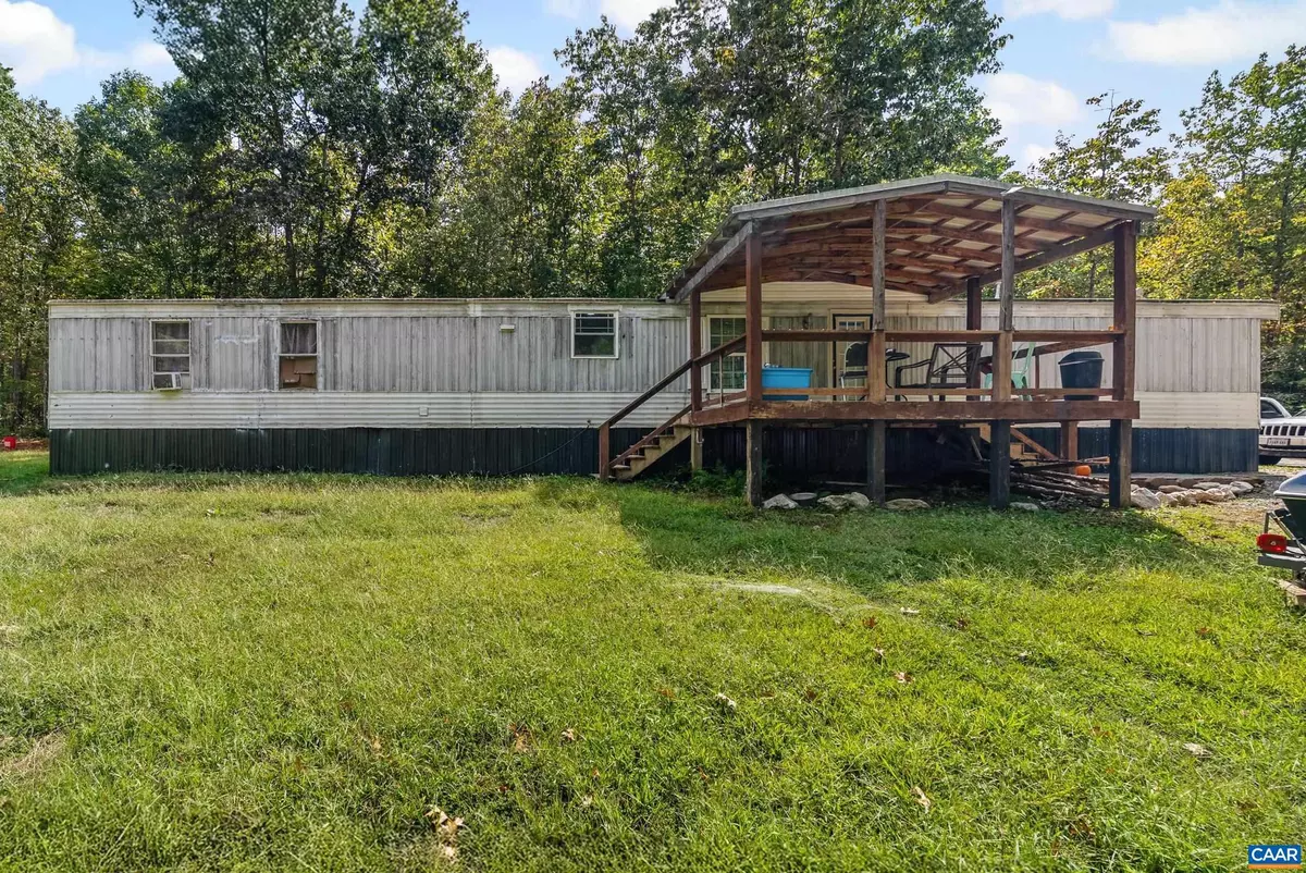 Appomattox, VA 24522,386 CUB CREEK RD