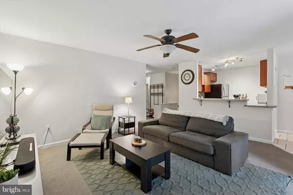 Mont Clare, PA 19453,1106 MEADOWVIEW LN