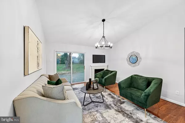 Sicklerville, NJ 08081,4 PARKHILL LN