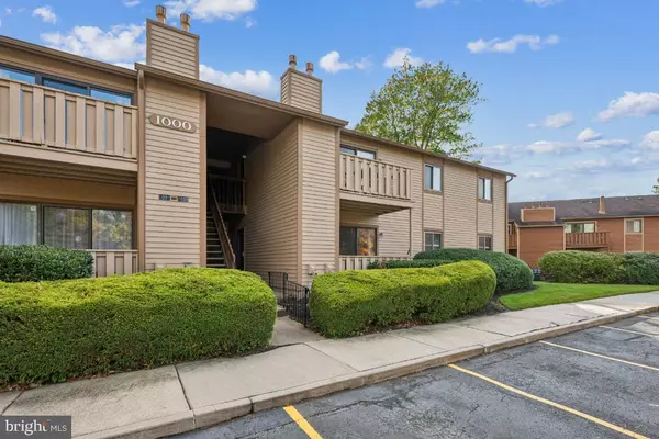 Marlton, NJ 08053,1001 WOODHOLLOW DR