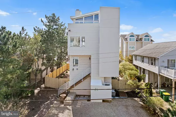 Fenwick Island, DE 19944,40126 W VIRGINIA AVE