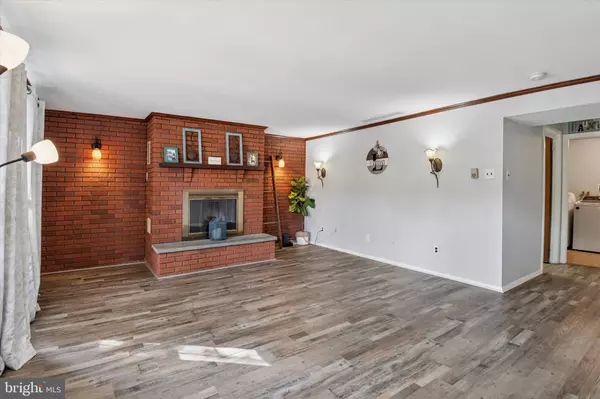 Havertown, PA 19083,334 FRANCIS DR