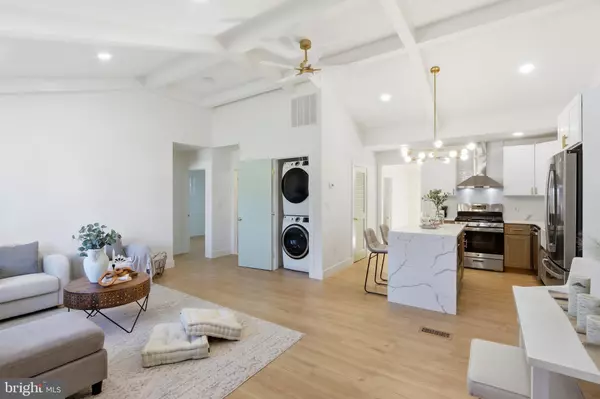 Baltimore, MD 21206,5603 KNELL AVE