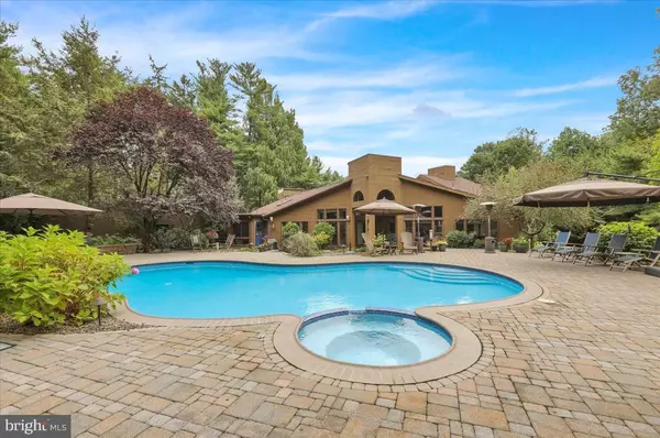 Reading, PA 19607,8 HESSIAN BLVD