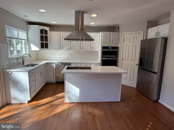 Ashburn, VA 20147,20453 CHARTER OAK DR